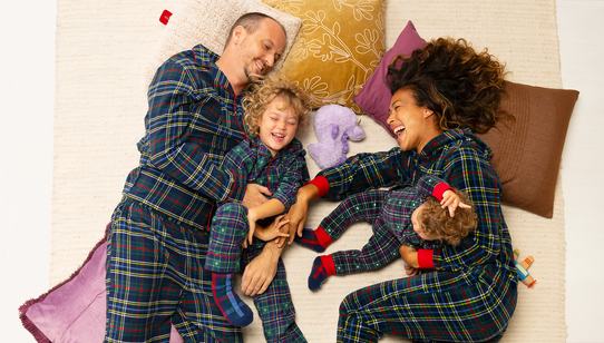 web-feestdagen-2025-kerst-09b-warchild-familie-405